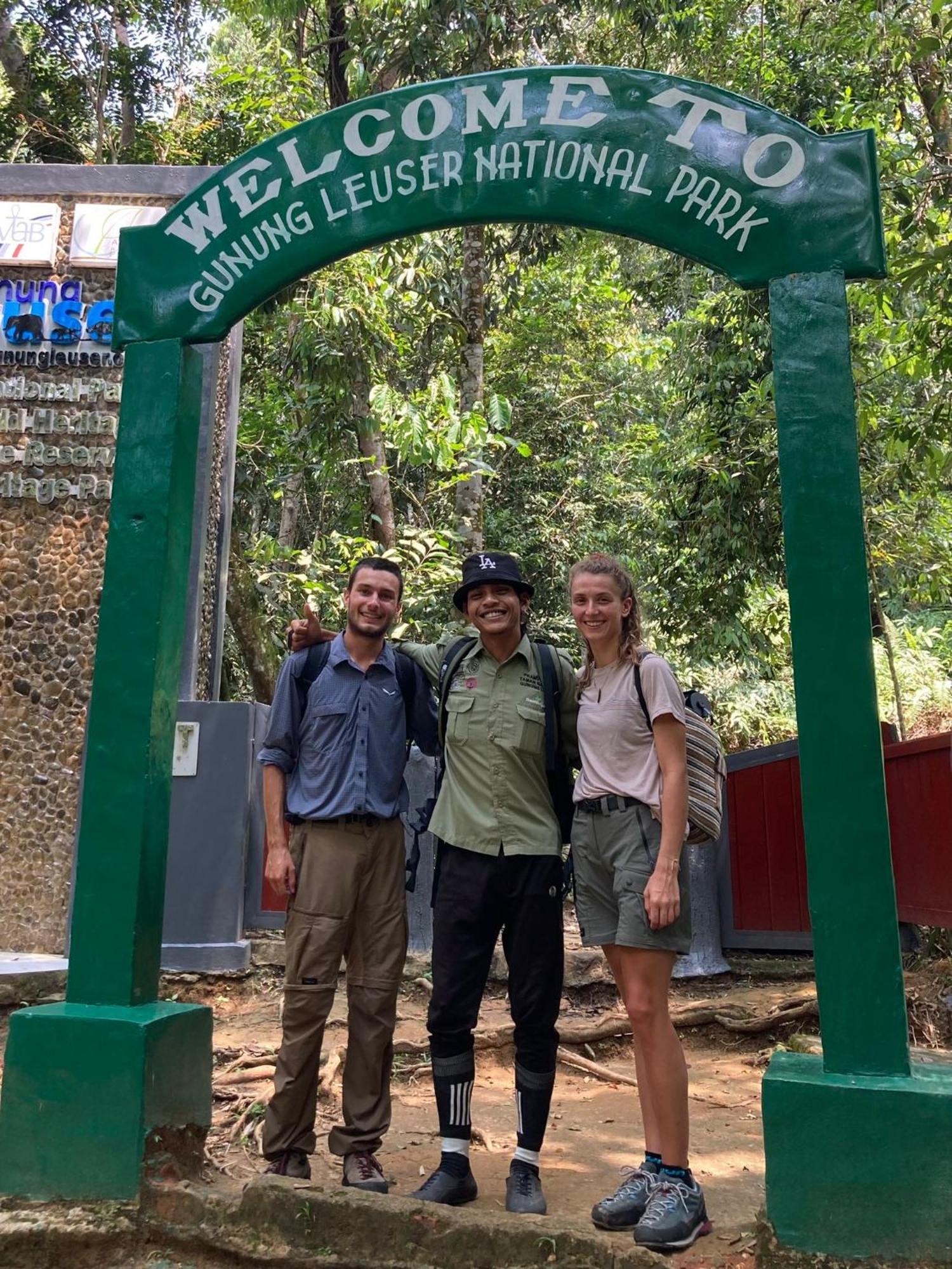 Eco Trekking Lodge, Bar & Jungle Tour'S Букит Лаванг Екстериор снимка