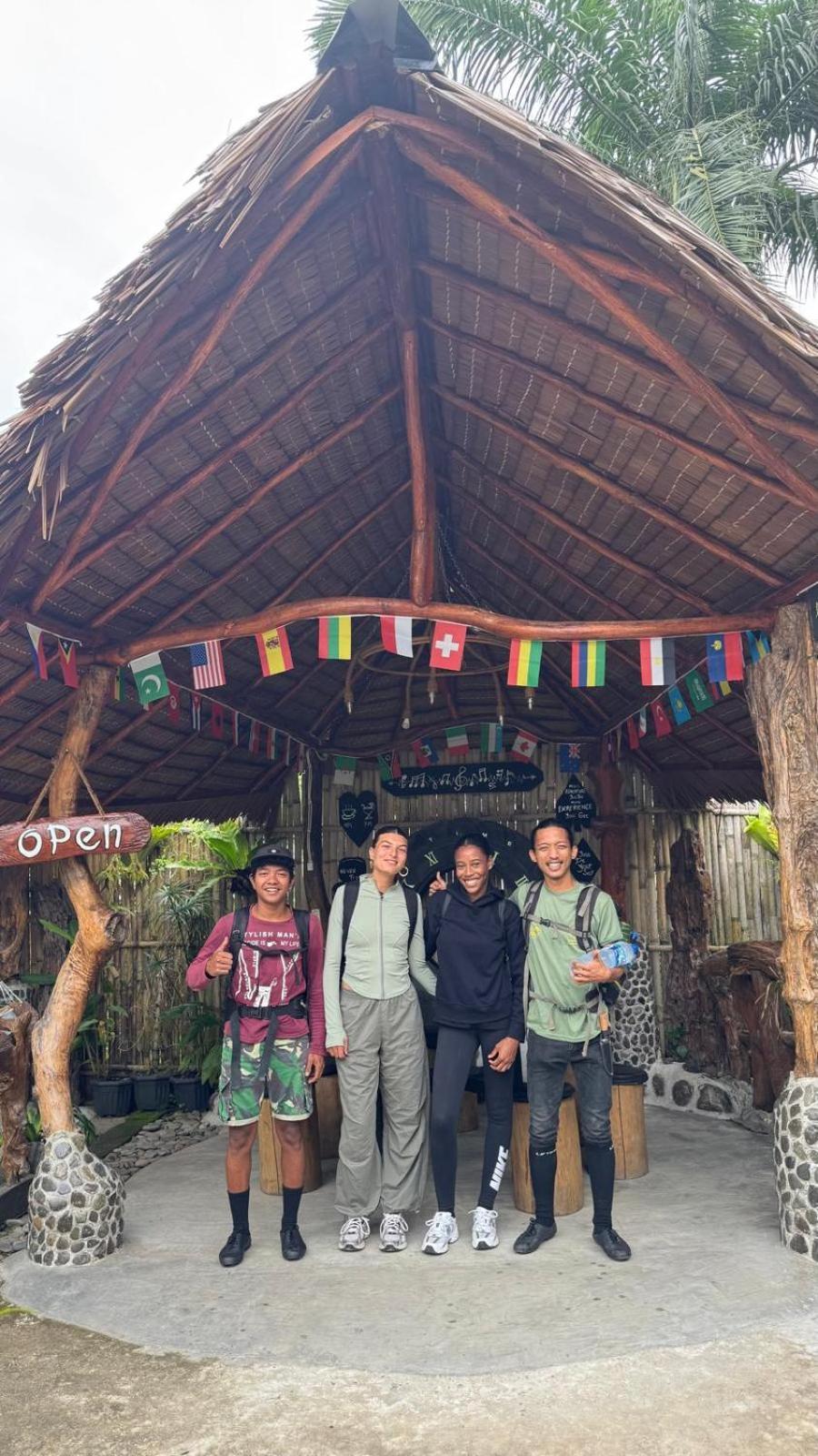 Eco Trekking Lodge, Bar & Jungle Tour'S Букит Лаванг Екстериор снимка