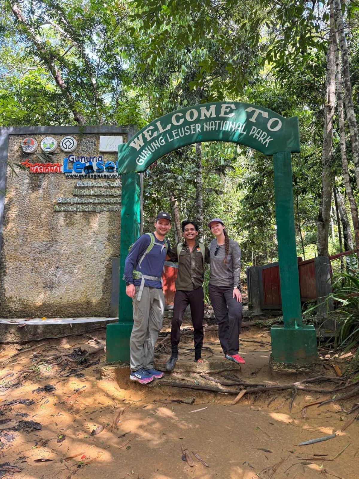 Eco Trekking Lodge, Bar & Jungle Tour'S Букит Лаванг Екстериор снимка